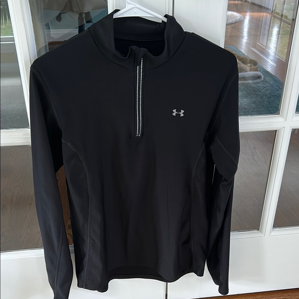 Under Armour Black zip pullover🌿